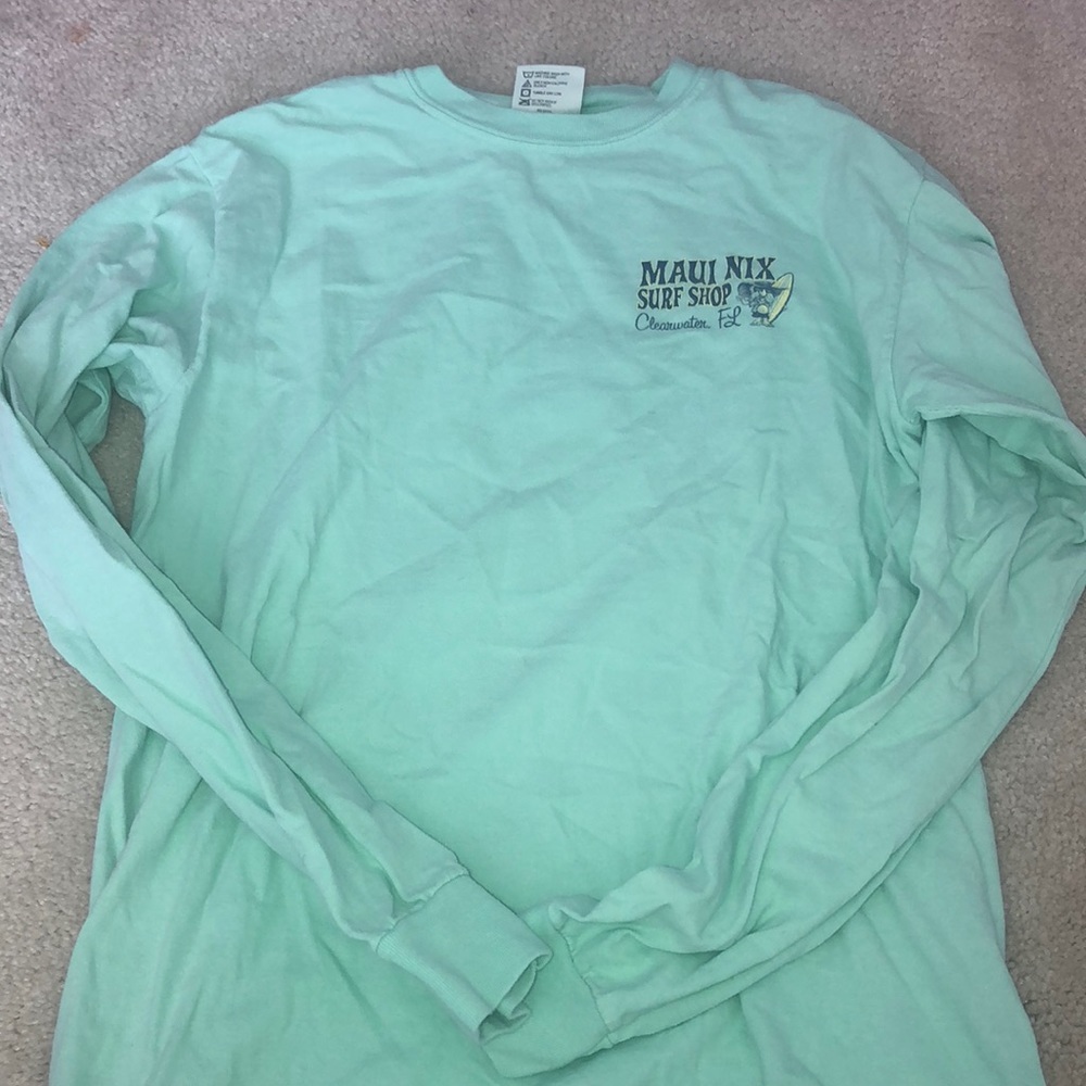 Super cute beach t shirt